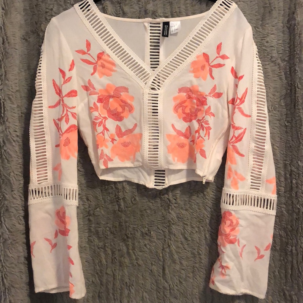Long sleeve cropped shirt